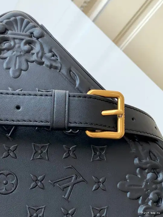 First bag ru SOFT MINI LOUIS VUITTON TRUNK 0627